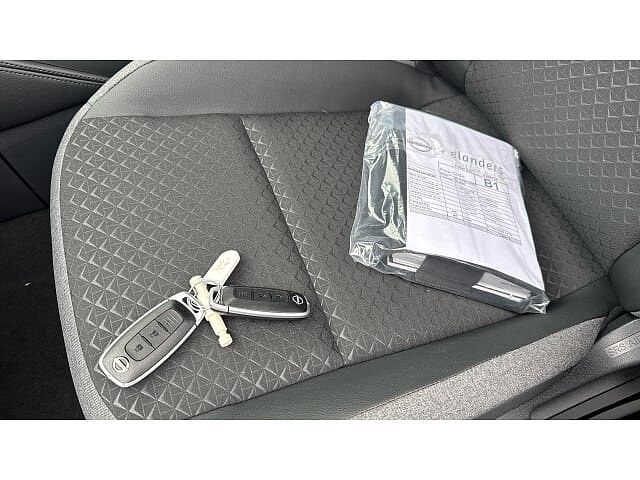 Nissan Juke 1.0 DiG-T N-Connecta 5dr Petrol Hatchback