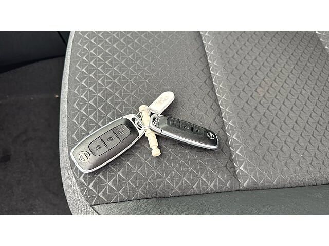 Nissan Juke 1.0 DiG-T N-Connecta 5dr Petrol Hatchback