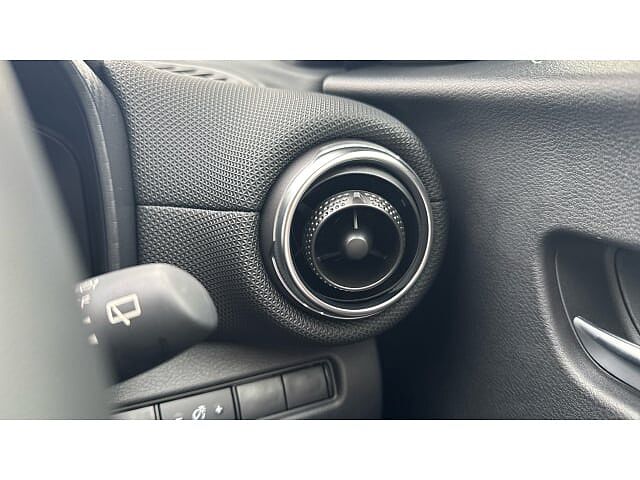 Nissan Juke 1.0 DiG-T N-Connecta 5dr Petrol Hatchback