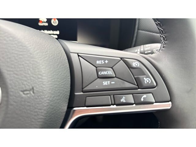 Nissan Juke 1.0 DiG-T N-Connecta 5dr Petrol Hatchback