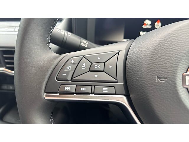 Nissan Juke 1.0 DiG-T N-Connecta 5dr Petrol Hatchback