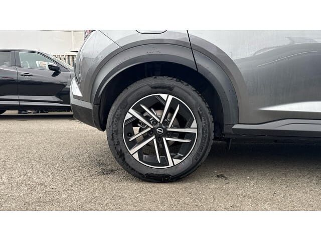 Nissan Juke 1.0 DiG-T N-Connecta 5dr Petrol Hatchback