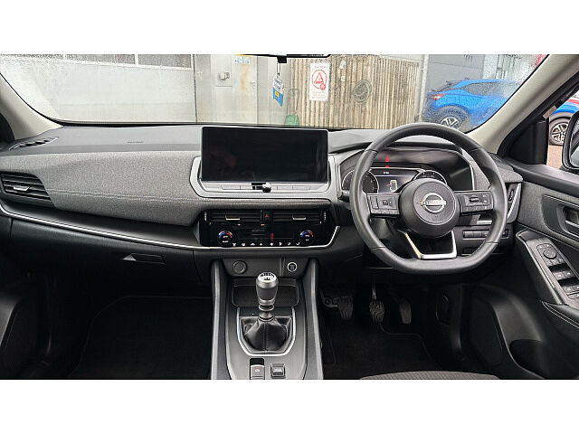 Nissan Qashqai 1.3 DiG-T MH Acenta Premium 5dr Petrol Hatchback