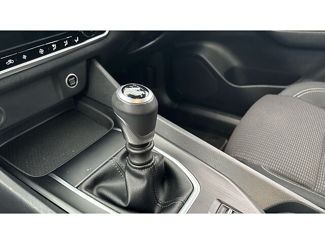 Nissan Qashqai 1.3 DiG-T MH Acenta Premium 5dr Petrol Hatchback