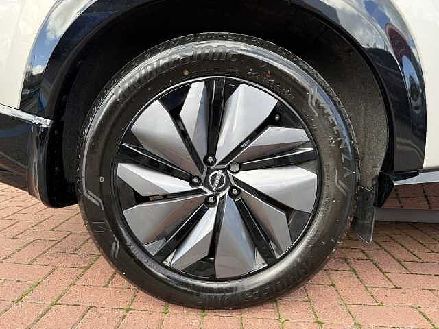 Nissan Ariya (178kW) Engage (87kWh) [22Kw Charger]