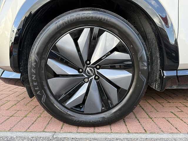 Nissan Ariya (178kW) Engage (87kWh) [22Kw Charger]