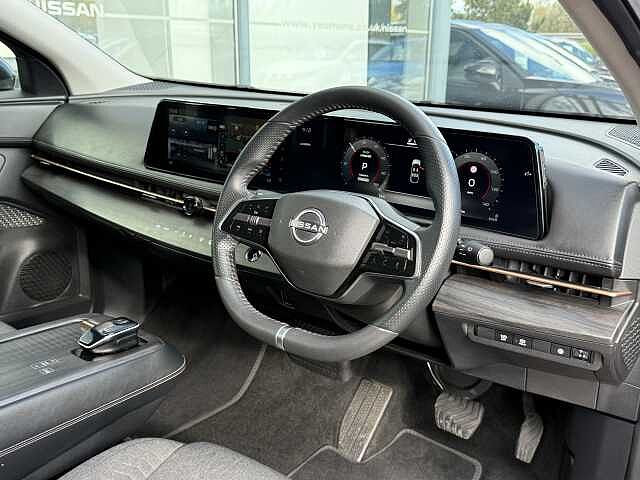 Nissan Ariya (178kW) Engage (87kWh) [22Kw Charger]