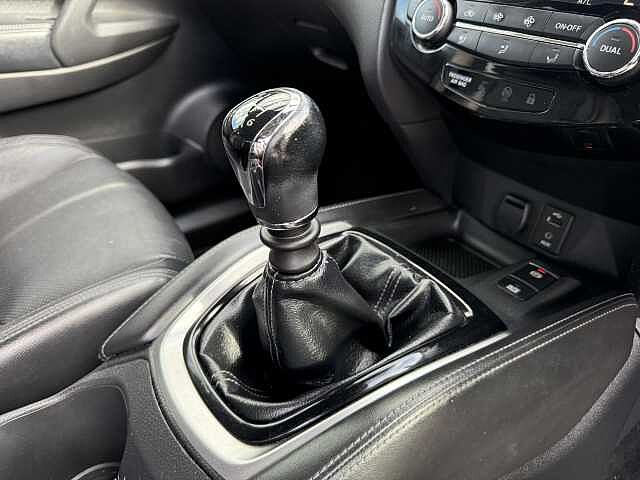 Nissan X-Trail 1.6 dCi Tekna [7 Seater]