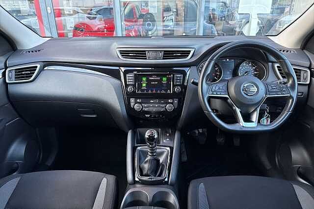 Nissan Qashqai 1.3 DiG-T (140ps) Acenta Premium