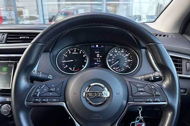 Nissan Qashqai 1.3 DiG-T (140ps) Acenta Premium