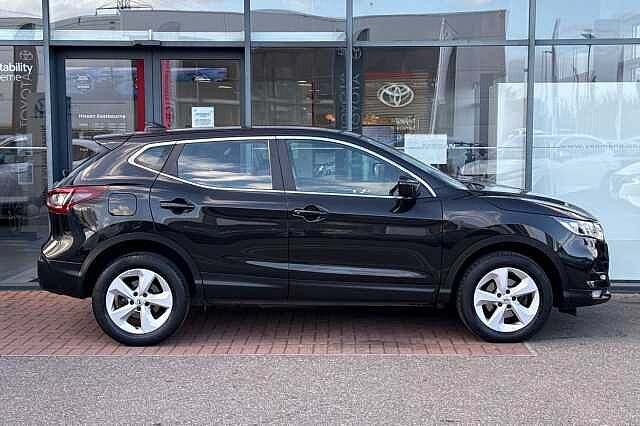 Nissan Qashqai 1.3 DiG-T (140ps) Acenta Premium
