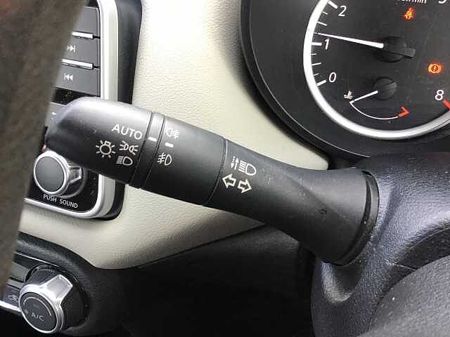 Nissan Micra 1.0 IG-T 92 Acenta 5dr