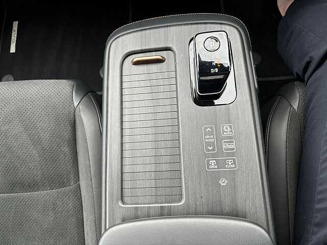 Nissan Ariya E (178kw) Evolve (22kW Charger)