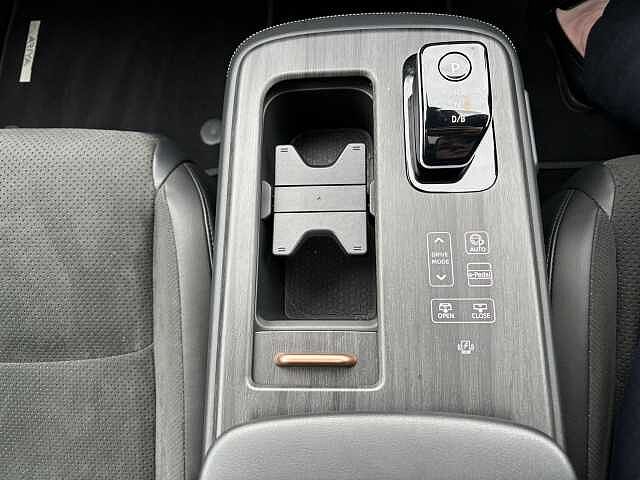 Nissan Ariya E (178kw) Evolve (22kW Charger)