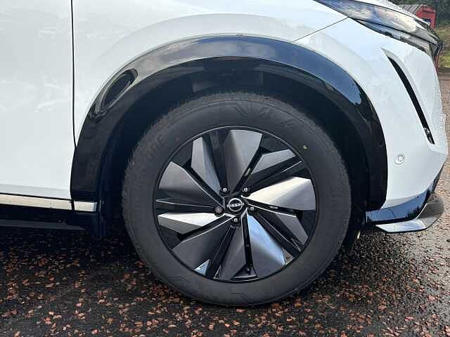 Nissan Ariya E (178kw) Evolve (22kW Charger)