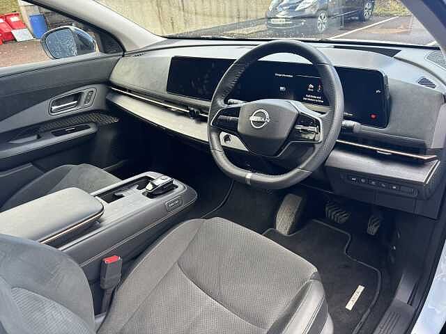 Nissan Ariya E (178kw) Evolve (22kW Charger)