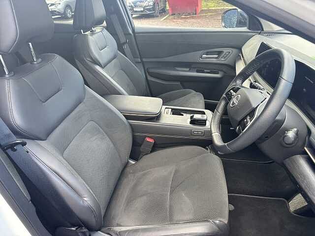 Nissan Ariya E (178kw) Evolve (22kW Charger)