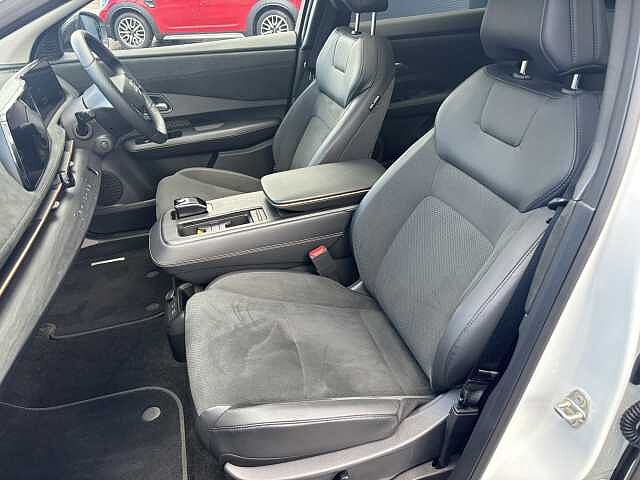 Nissan Ariya E (178kw) Evolve (22kW Charger)