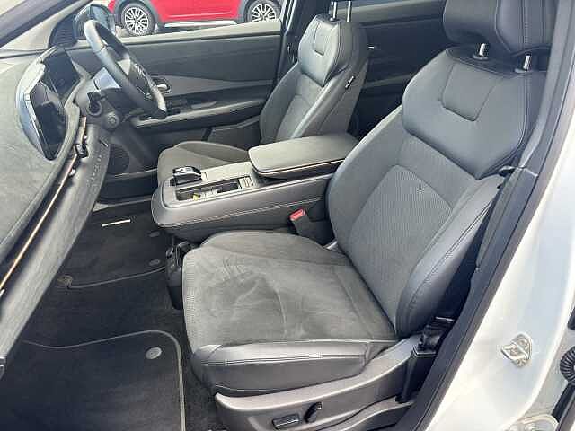 Nissan Ariya E (178kw) Evolve (22kW Charger)