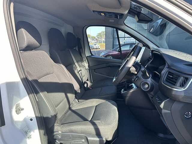 Nissan Primastar 2.0dCi (110ps)(Eu6d) Tekna 30 L2H1 PV