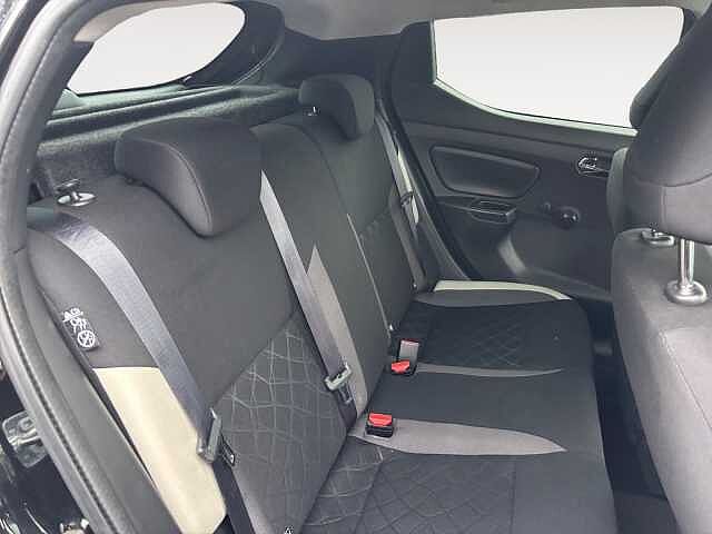 Nissan Micra 0.9 IG-T N-Connecta 5dr