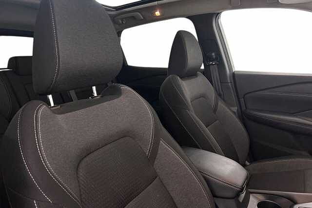 Nissan Qashqai 1.3 DiG-T MH N-Connecta 5dr