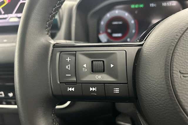 Nissan Qashqai 1.3 DiG-T MH N-Connecta 5dr