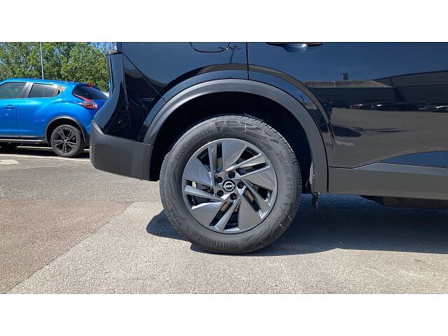 Nissan Qashqai 1.3 DiG-T MH Acenta Premium 5dr Petrol Hatchback