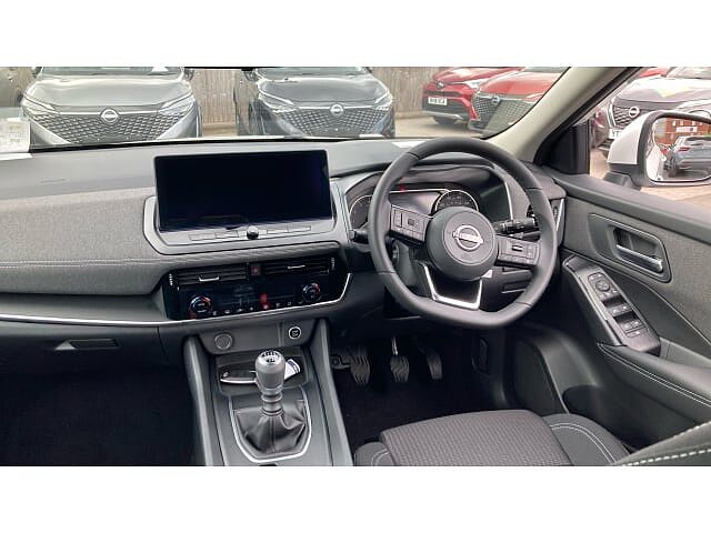 Nissan Qashqai 1.3 DiG-T MH Acenta Premium 5dr Petrol Hatchback