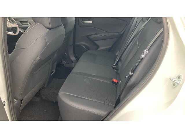 Nissan Qashqai 1.3 DiG-T MH Acenta Premium 5dr Petrol Hatchback