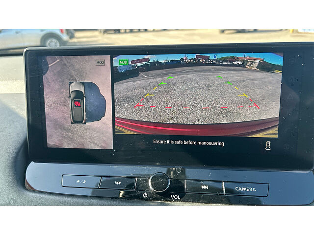 Nissan Qashqai 1.3 DiG-T MH N-Connecta 5dr Petrol Hatchback