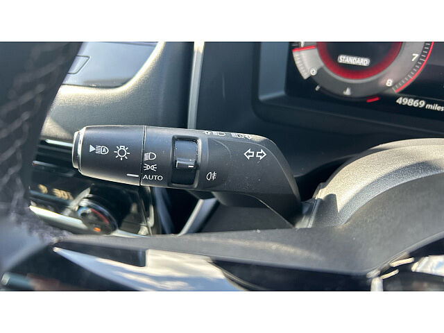 Nissan Qashqai 1.3 DiG-T MH N-Connecta 5dr Petrol Hatchback