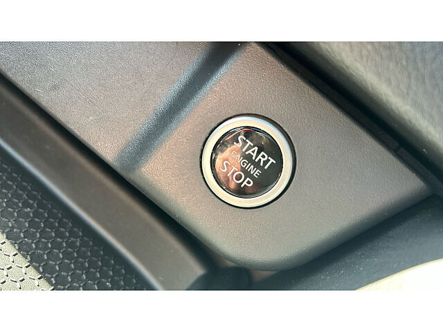 Nissan Qashqai 1.3 DiG-T MH N-Connecta 5dr Petrol Hatchback