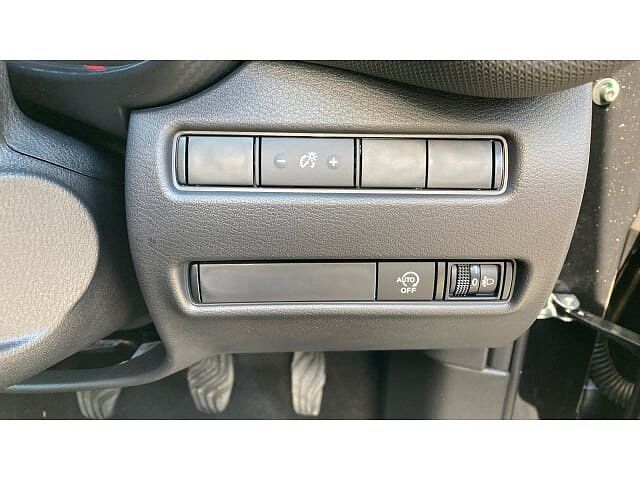 Nissan Juke 1.0 DiG-T N-Connecta 5dr Petrol Hatchback