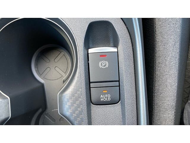 Nissan Juke 1.0 DiG-T N-Connecta 5dr Petrol Hatchback