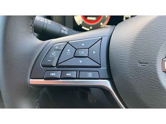 Nissan Juke 1.0 DiG-T N-Connecta 5dr Petrol Hatchback