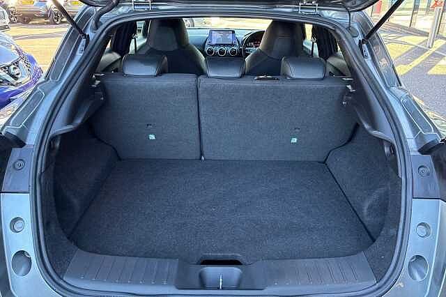 Nissan JUKE 1.0 DiG-T 114 N-Connecta 5dr