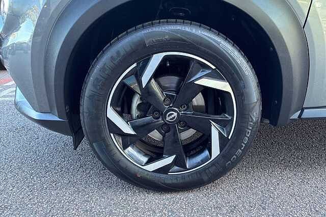 Nissan JUKE 1.0 DiG-T 114 N-Connecta 5dr