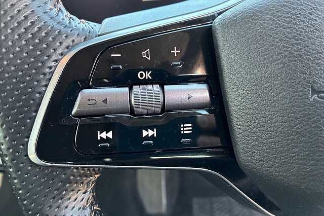 Nissan ARIYA 160kW Advance 63kWh 22kWCh 5dr Auto [Sky Pack]