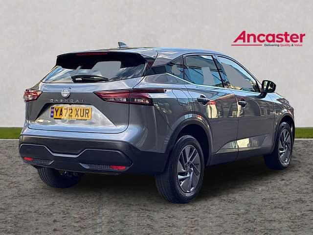 Nissan QASHQAI 1.3 DiG-T MH Acenta Premium 5dr
