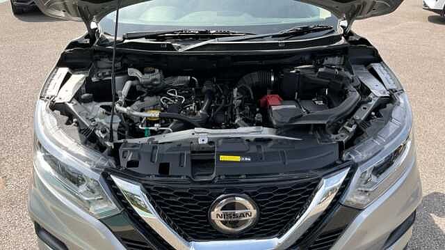 Nissan Qashqai 1.3 DiG-T Acenta Premium 5dr