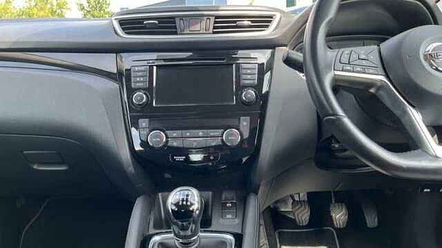 Nissan Qashqai 1.3 DiG-T Acenta Premium 5dr
