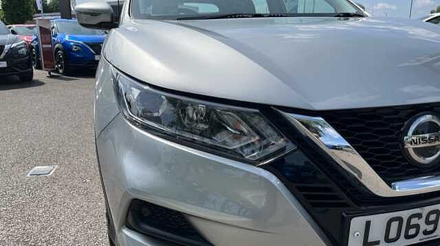 Nissan Qashqai 1.3 DiG-T Acenta Premium 5dr