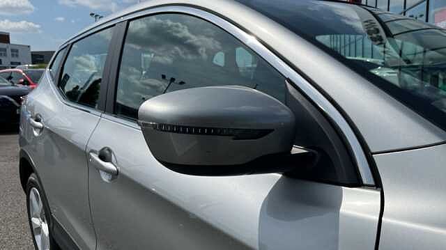 Nissan Qashqai 1.3 DiG-T Acenta Premium 5dr