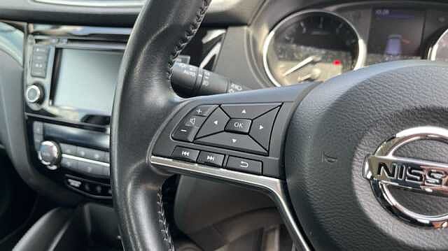 Nissan Qashqai 1.3 DiG-T Acenta Premium 5dr