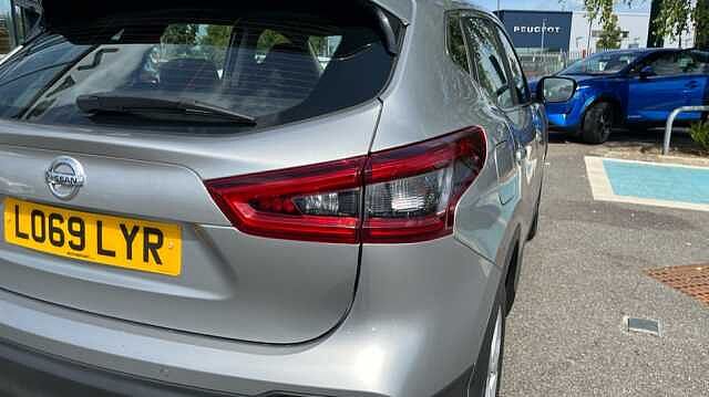 Nissan Qashqai 1.3 DiG-T Acenta Premium 5dr