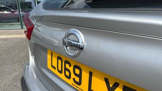 Nissan Qashqai 1.3 DiG-T Acenta Premium 5dr