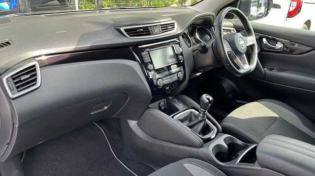 Nissan Qashqai 1.3 DiG-T Acenta Premium 5dr