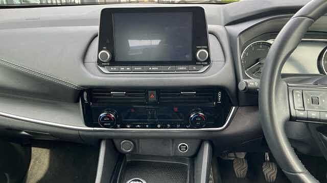 Nissan Qashqai 1.3 DiG-T MH Acenta Premium 5dr