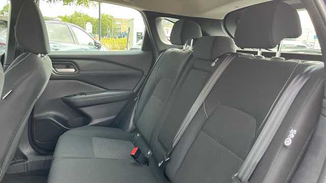 Nissan Qashqai 1.3 DiG-T MH Acenta Premium 5dr